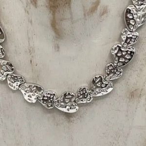 Necklace – Textured Silver Hearts